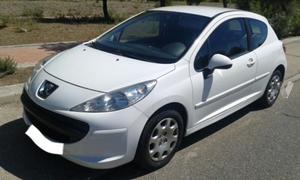 PEUGEOT 207 Confort 1.4 HDI 