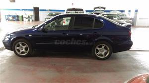 SEAT Toledo 1.6 STELLA 4p.