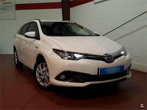 TOYOTA Auris H Active Touring Sports 5p.