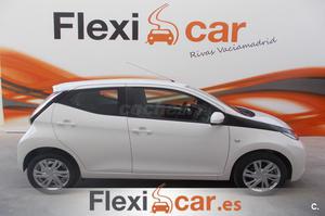 TOYOTA Aygo  xplay business 5p.