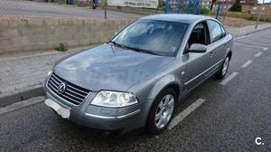 VOLKSWAGEN Passat 1.8 T Highline 150CV 4p.