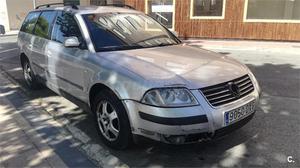 VOLKSWAGEN Passat Variant 1.9 TDi Advance 130CV 5p.