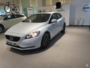 VOLVO V D2 Momentum 5p.