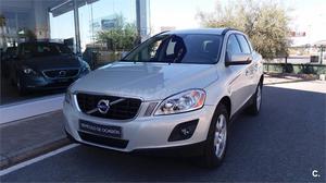 VOLVO XC60 D5 AWD Momentum 5p.