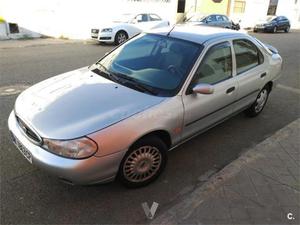 Ford Mondeo 1.8td Ambiente 5p. -99