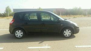 RENAULT Scénic CONFORT AUTHENTIQUE 1.5DCI