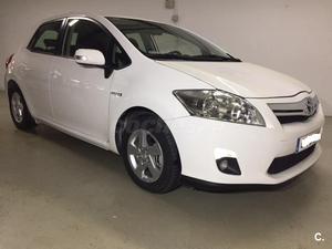 TOYOTA Auris 1.8 Hibrido Active 5p.