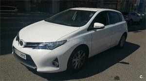 TOYOTA Auris 130 Active 5p.