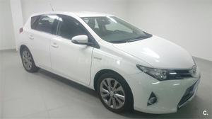 TOYOTA Auris Hybrid Active 5p.