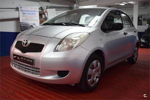 TOYOTA Yaris 1.3 VVTi Luna 5p.