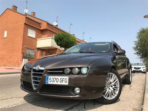 ALFA ROMEO  JTDM 16V 6M 150CV SW Distinctive 5p.