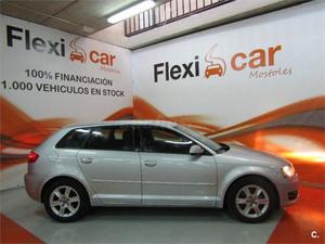 Audi A3 Sportback 1.6 Tdi 105cv Attraction 5p. -12