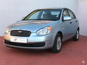 HYUNDAI Accent 1.4 GL AA 4p.