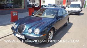 JAGUAR SType V6 3.0 EXECUTIVE 4p.