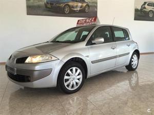 Renault Megane Dynamique v Auto 5p. -07