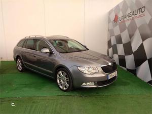 SKODA Superb Combi 2.0 TDI CR 170cv DPF DSG Exclusive 5p.