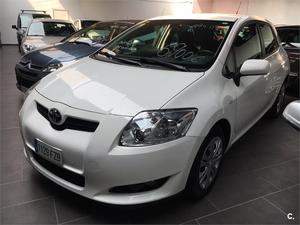 TOYOTA Auris 1.4 D4D Auris 5p.