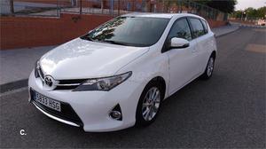 TOYOTA Auris 120D Active 5p.