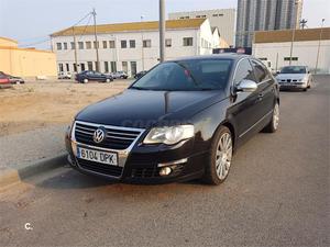 VOLKSWAGEN Passat 2.0 TDI DPF Sportline 4p.