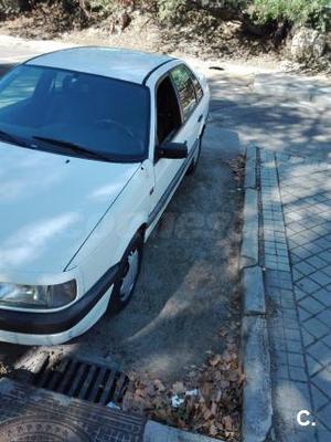 VOLKSWAGEN Passat PASSAT 2.0 GL A.A. 4p.