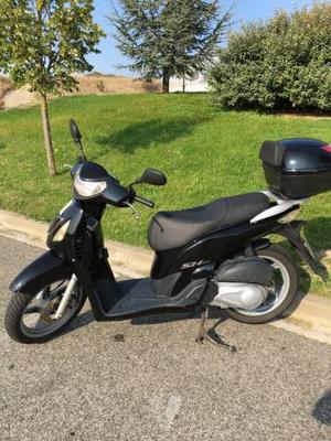 HONDA SCOOPY SH150i (