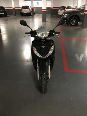 HONDA SH Mode 125 (modelo actual) -09