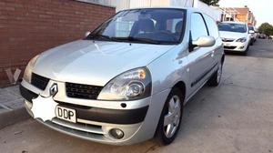 RENAULT Clio Luxe Privilege 1.5dCi