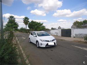 TOYOTA Auris 90D Active 5p.