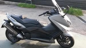 YAMAHA T-Max 530 ABS LUX MAX -16