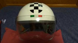 Casco marca Xenon