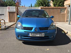 Renault Clio Dynamique v 5p. -03