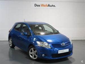 TOYOTA Auris 2.0 D4D Advance 5p.