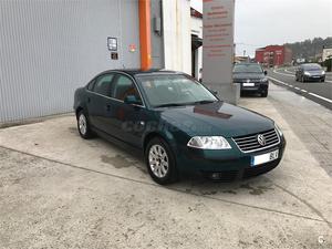 VOLKSWAGEN Passat 1.9 TDi 130CV Trendline 4p.