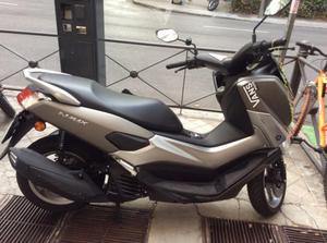 YAMAHA NMAX -16