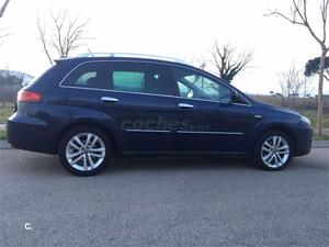 FIAT Croma v Multijet Emotion 5p.