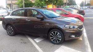 FIAT Tipo 1.3 Lounge 70kW 95CV diesel Multijet 4p.