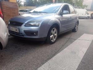 FORD Focus 2.0 TDCi Ghia -05