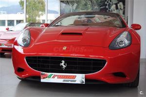 Ferrari California 4.3 V8 4 Plazas 2p. -10