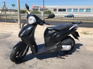 HONDA Passion 125i (modelo actual) -11