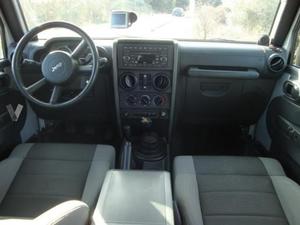 JEEP Wrangler Unlimited 2.8 CRD Sport -07