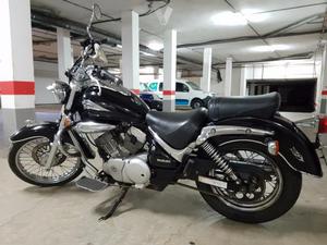 SUZUKI Intruder 