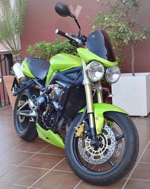 TRIUMPH STREET TRIPLE S -07