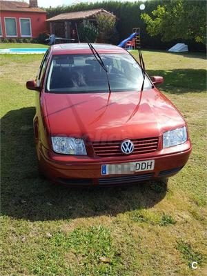 VOLKSWAGEN Bora 1.9 TDI CONCEPTLINE 4p.