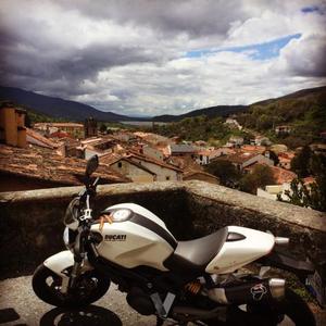 DUCATI MONSTER 696+ (modelo actual) -10