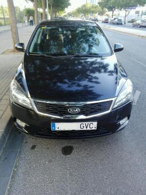 KIA cee'd 1.6 CRDi 90cv Drive -10