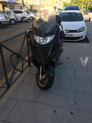 KYMCO Grand Dink 