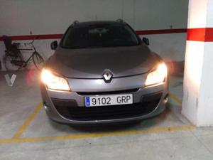 RENAULT Mégane Sport Tourer Dynamique dCi 110 eco2 -10