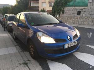 Renault Clio Dynamique v 5p. -07