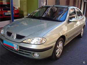 Renault Megane Classic Privilege v 4p. -01