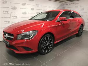 SE VENDE MERCEDES-BENZ CLASE CLA CLA SHOOTING BRAKE 200D